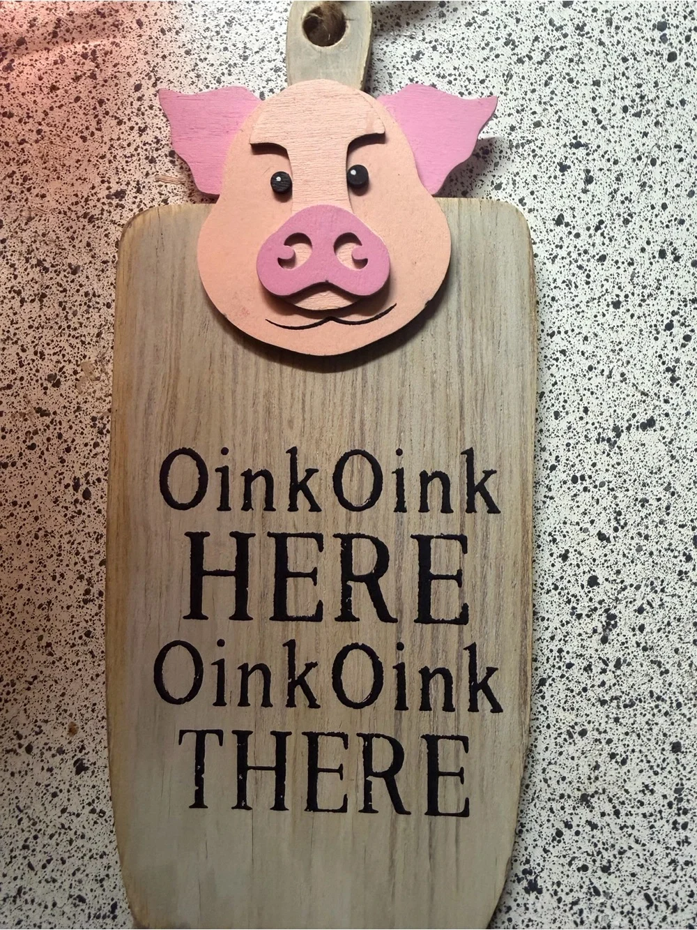 Rustic Pig Wall Hanging - Pink Pig Head ‘Oink Oink’ Sign